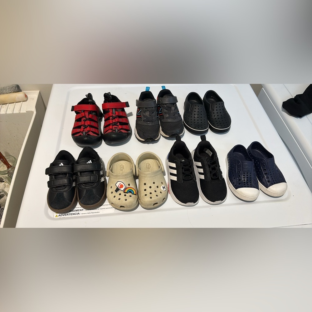 Toddler Boy Shoes size 5-8c